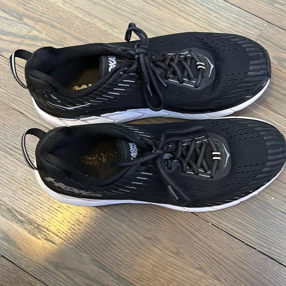 Hoka one one black sneakers